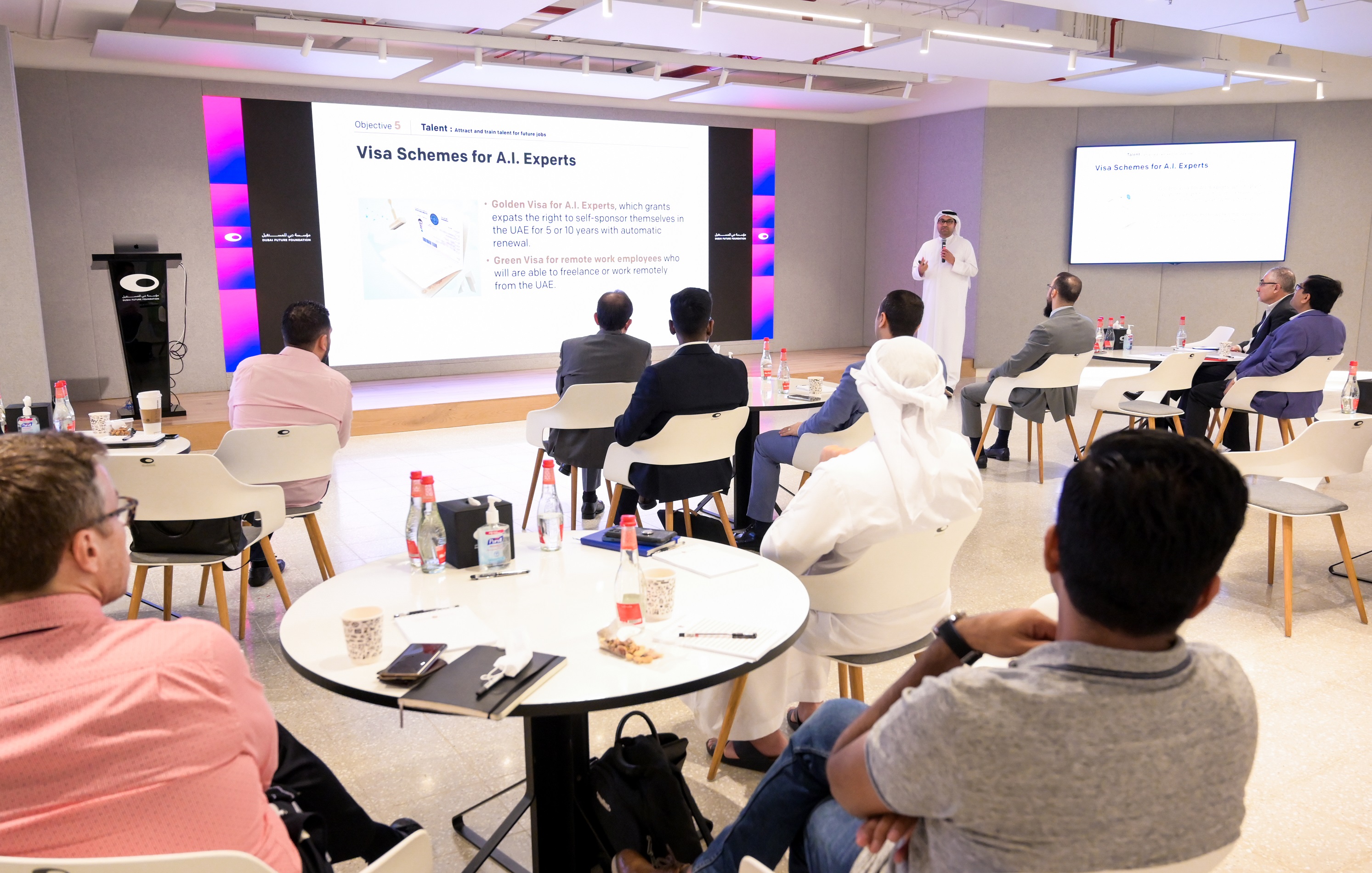 UAE Ministry of Industry and Advanced Technology, and MBZUAI Launch Training Program on AI Industry Applications
