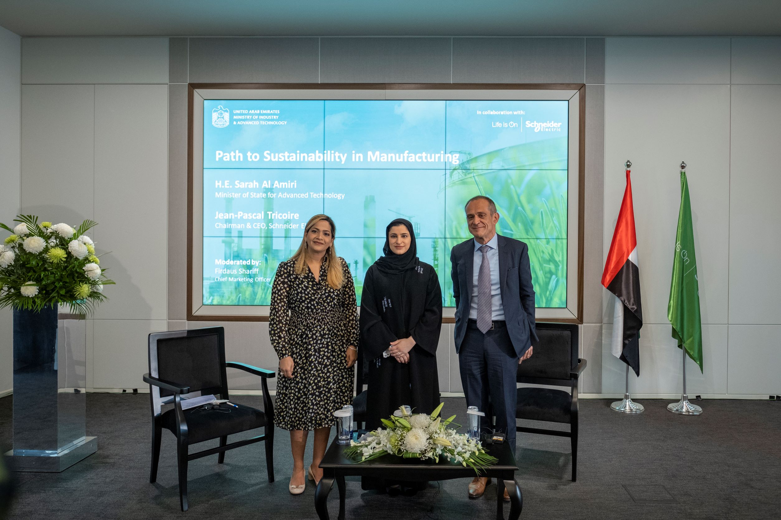 Ministry of Industry and Advanced Technology Explores the Path to Sustainability in the Manufacturing Sector with Schneider Electric